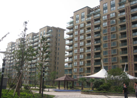  Է